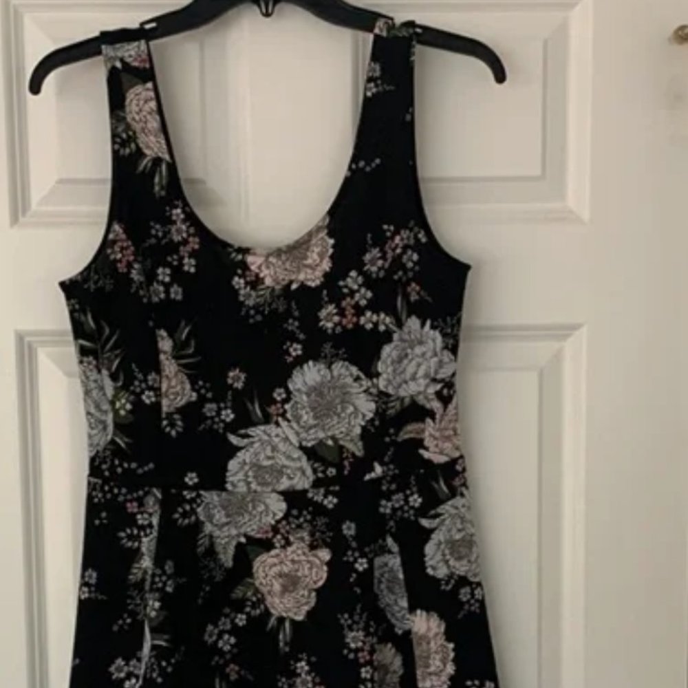 Divided by H&M black floral dress size 14
